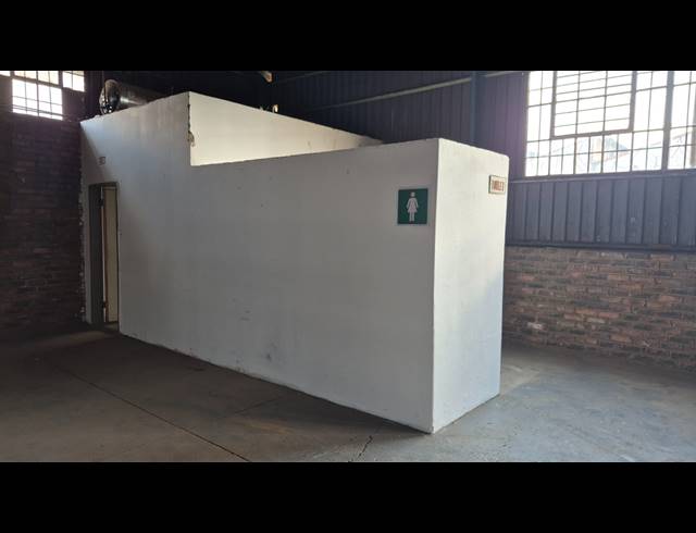 1,149M² FACTORY TO LET IN ANDERBOLT